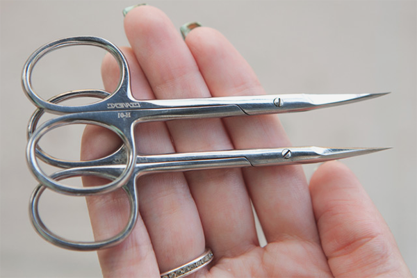  How to sharpen nail scissors