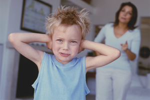  Cómo aprender a no gritarle al niño.