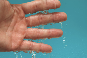  Hoe zich te ontdoen van zweten handpalmen
