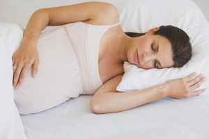  गर्भावस्था के दौरान कैसे सोएं