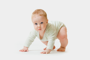  Cómo enseñar a un niño a levantarse a cuatro patas