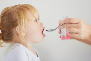  Cómo dar a un niño medicina