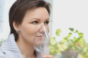  Cómo hacer inhalación con un nebulizador.