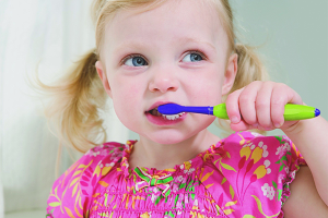  Cách dạy trẻ đánh răng