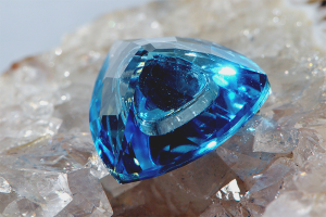  Làm thế nào để làm sạch topaz