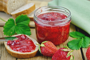  How to make strawberry jam
