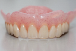  Як відбілити зубні протези