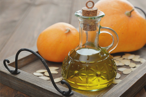  Cómo tomar aceite de calabaza con fines medicinales.