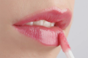  Wie macht man Lipgloss?