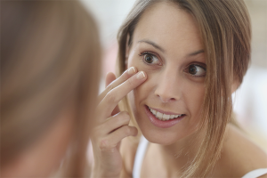  Cómo eliminar la hinchazón debajo de los ojos.