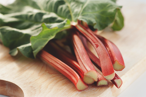  The benefits and harm of rhubarb