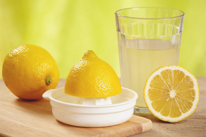  The benefits and harm of lemon juice