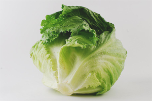  Ang mga benepisyo at pinsala ng iceberg lettuce