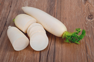  The benefits and harm of daikon