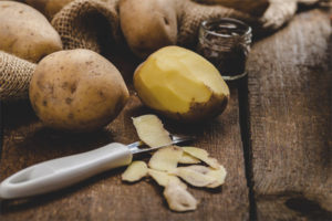  Полезни свойства и използване на кори от картофи