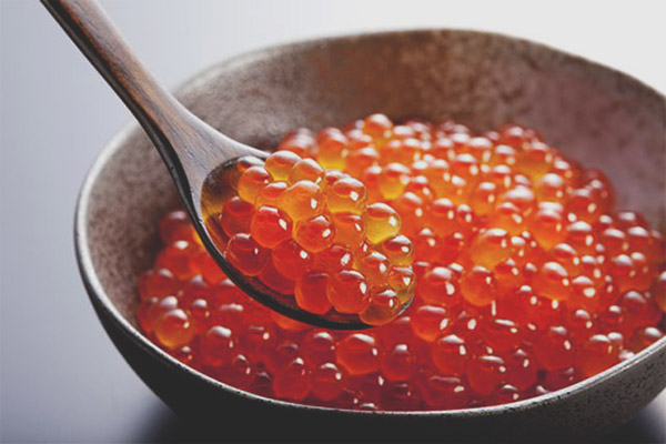 Can pregnant women eat red caviar?
