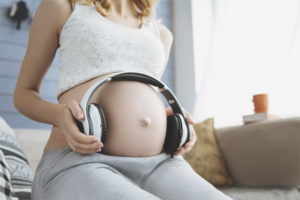  يمكن الحامل الاستماع إلى الموسيقى الصاخبة